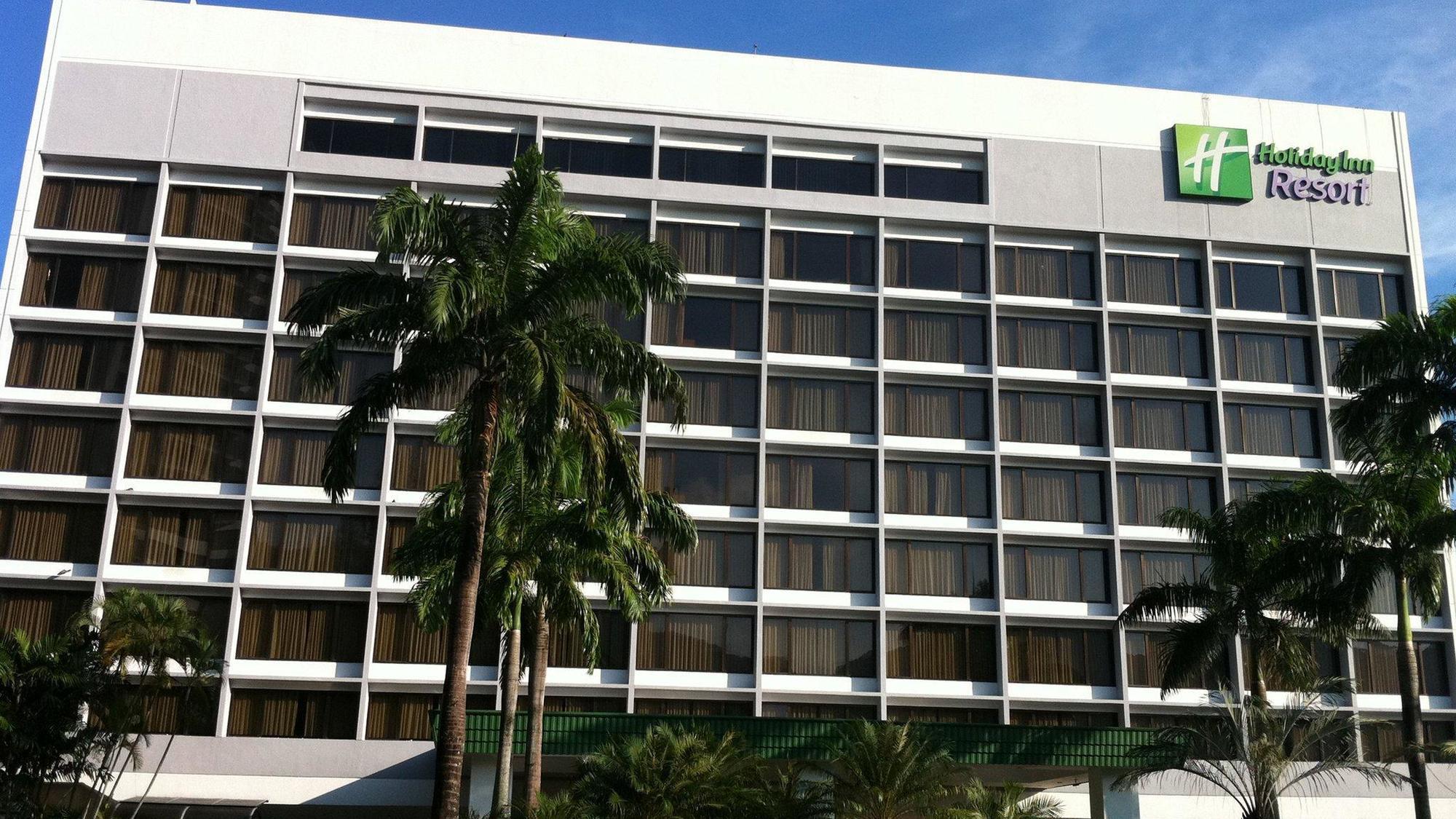 Holiday Inn Resort Penang Batu Ferringhi Exterior foto